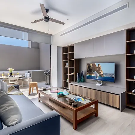 2 Bedroom Cabo Marina Walk To Beach & Private Jacuzzi