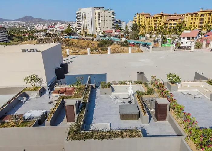 2 Bedroom Cabo Marina Walk To & Private Jacuzzi Cabo San Lucas