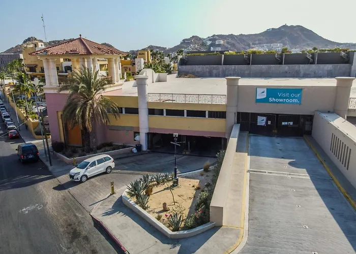2 Bedroom Cabo Marina Walk To & Private Jacuzzi