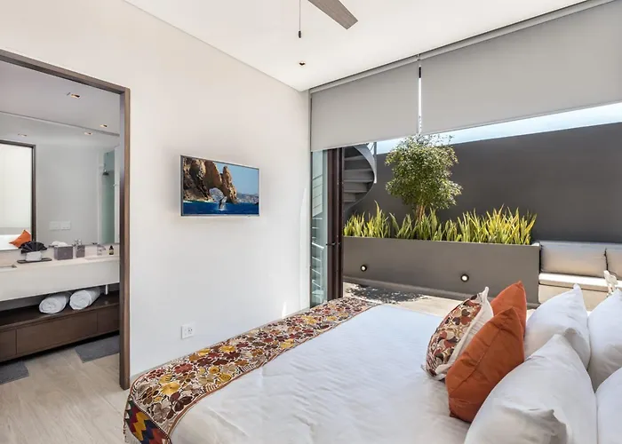 Hébergement de vacances 2 Bedroom Cabo Marina Walk To & Private Jacuzzi *