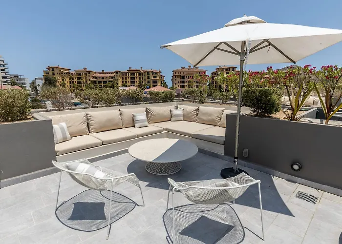 2 Bedroom Cabo Marina Walk To & Private Jacuzzi Hébergement de vacances Cabo San Lucas