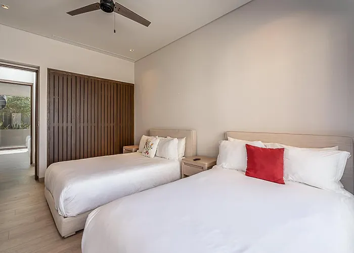 Hébergement de vacances 2 Bedroom Cabo Marina Walk To & Private Jacuzzi